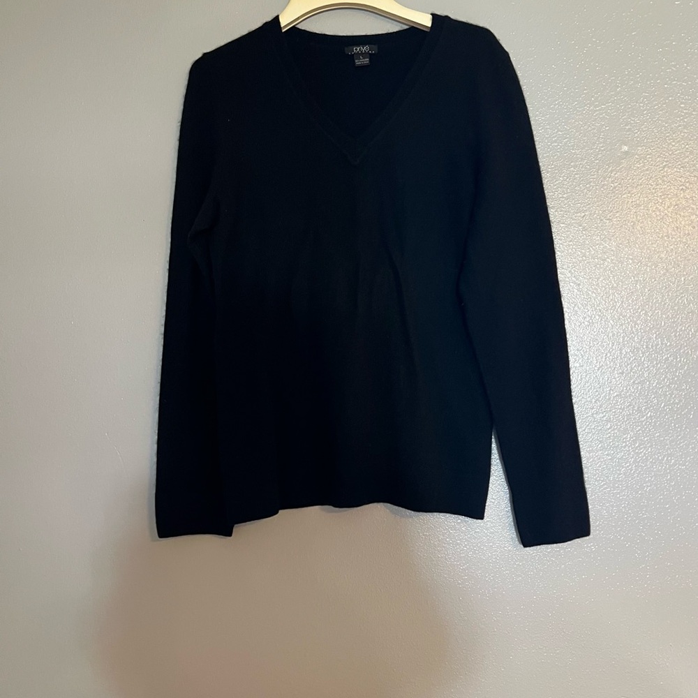 Black cashmere